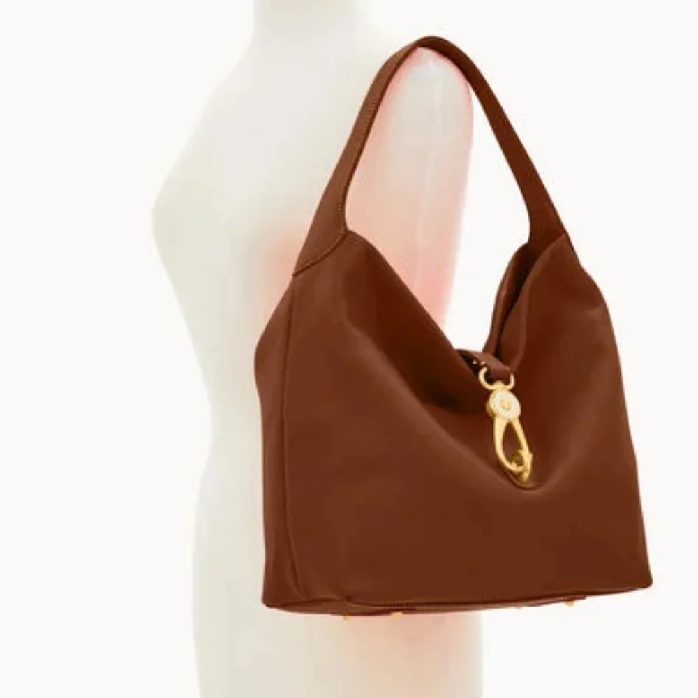 Dooney and Bourke signature pebbled logo sac bag